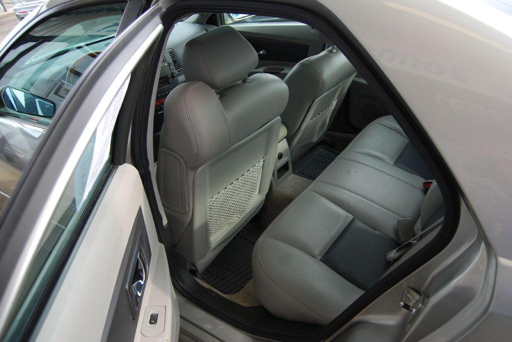 2004 Cadillac CTS Image 6