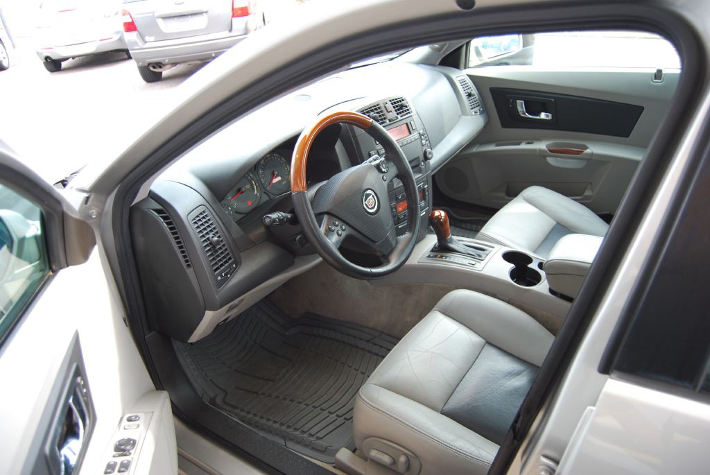 2004 Cadillac CTS Image 7
