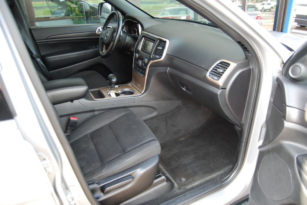 2015 Jeep Grand Cherokee Image 3