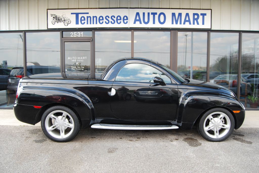 2005 Chevrolet SSR Image 1