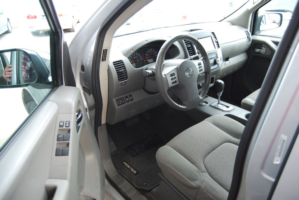 2021 Nissan Frontier Image 7