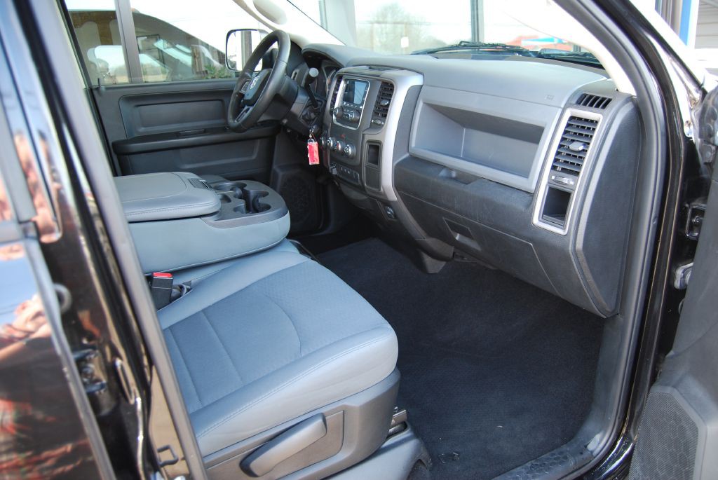 2018 RAM 2500 Image 3