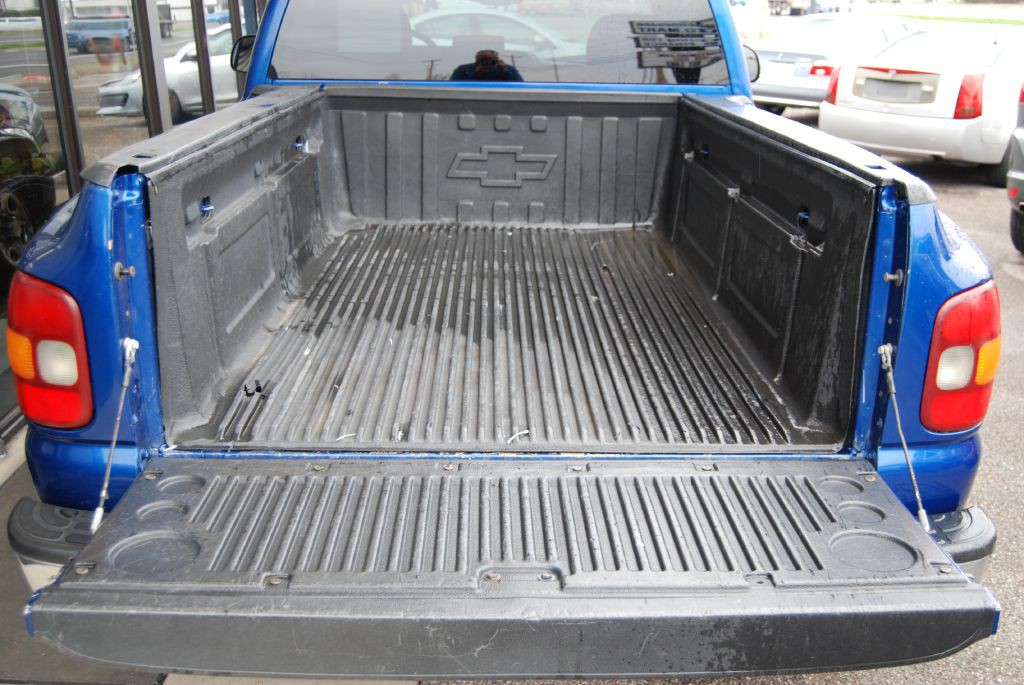 2003 Chevrolet Silverado 1500 Image 4