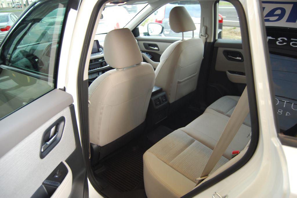 2023 Nissan Rogue Image 6