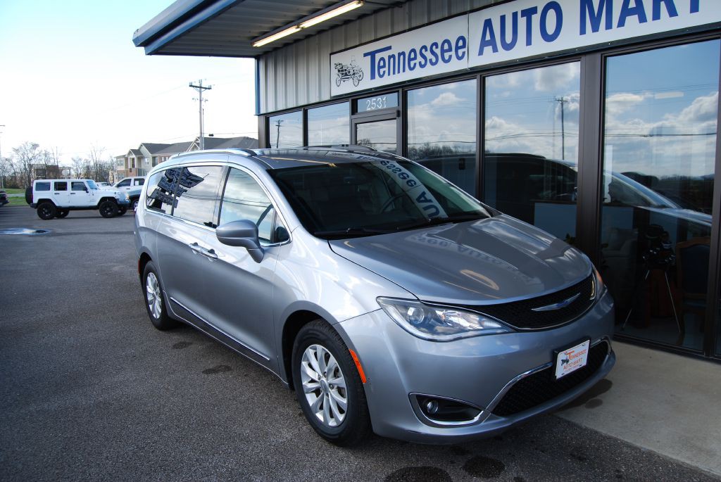 2019 Chrysler Pacifica Image 2