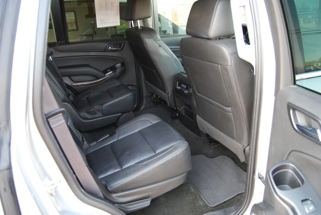 2017 Chevrolet Tahoe Image 4