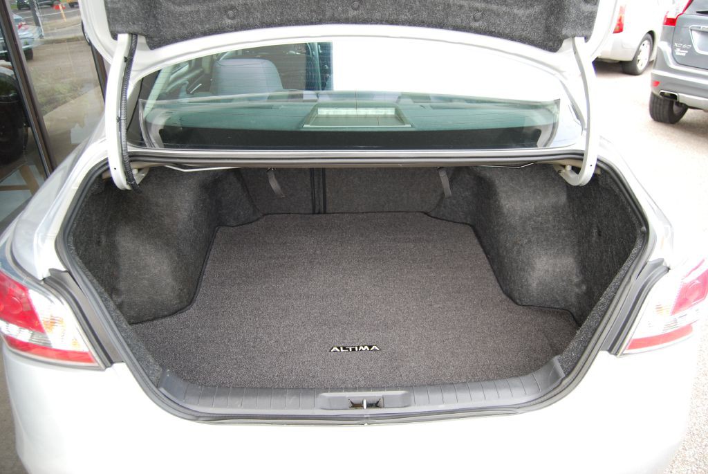 2015 Nissan Altima Image 5