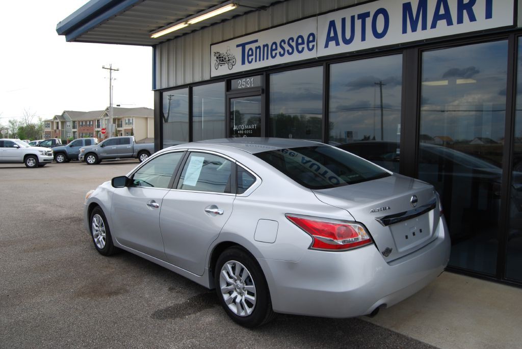 2015 Nissan Altima Image 11