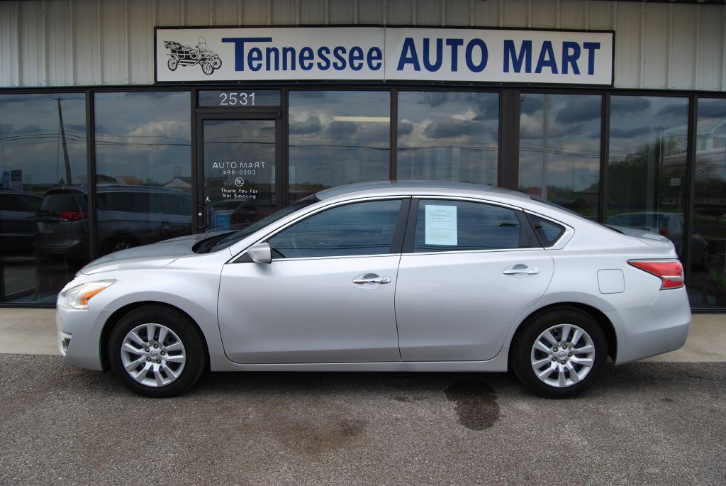 2015 Nissan Altima Image 12