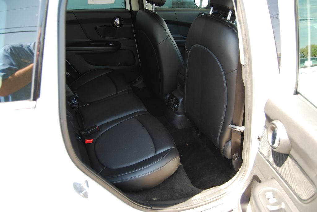 2018 MINI Cooper Image 4