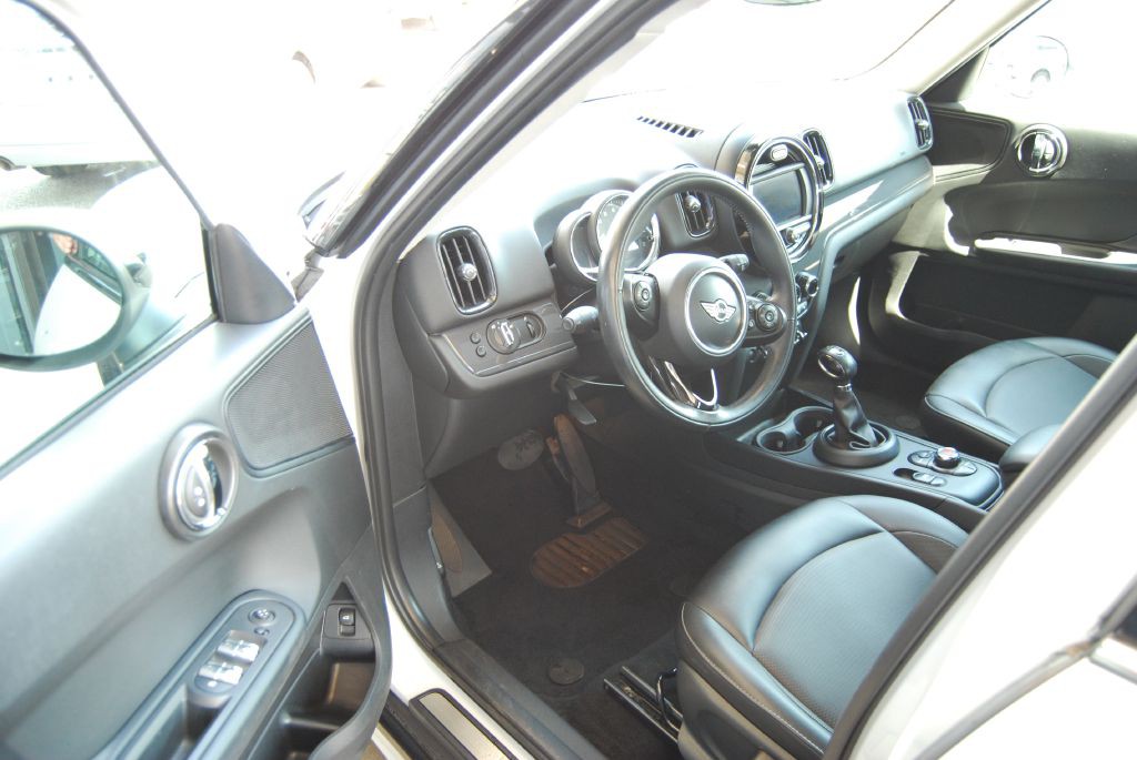2018 MINI Cooper Image 7