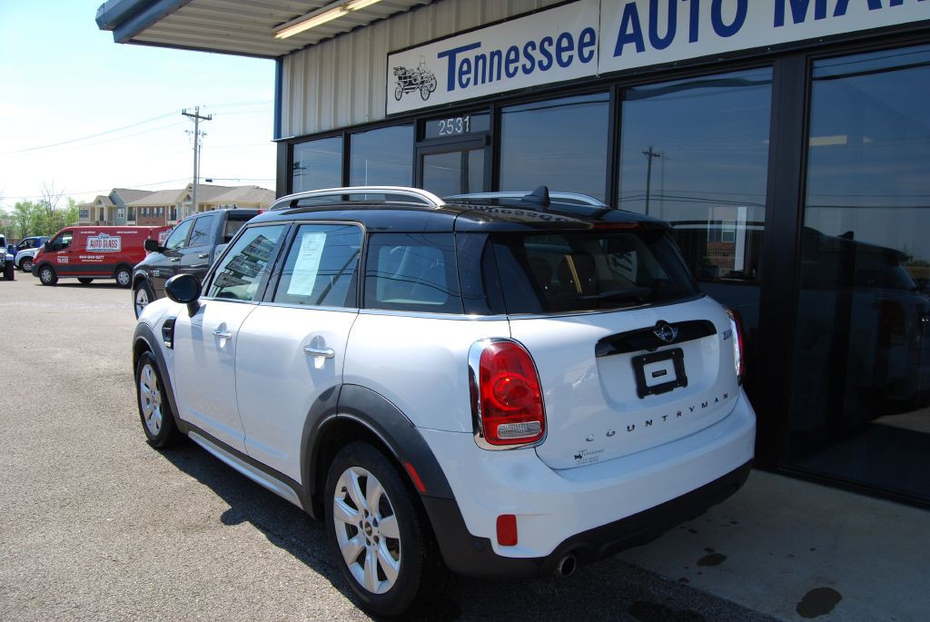 2018 MINI Cooper Image 12