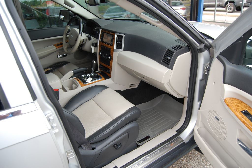 2008 Jeep Grand Cherokee Image 3