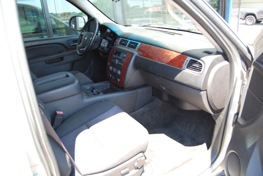 2013 Chevrolet Tahoe Image 3