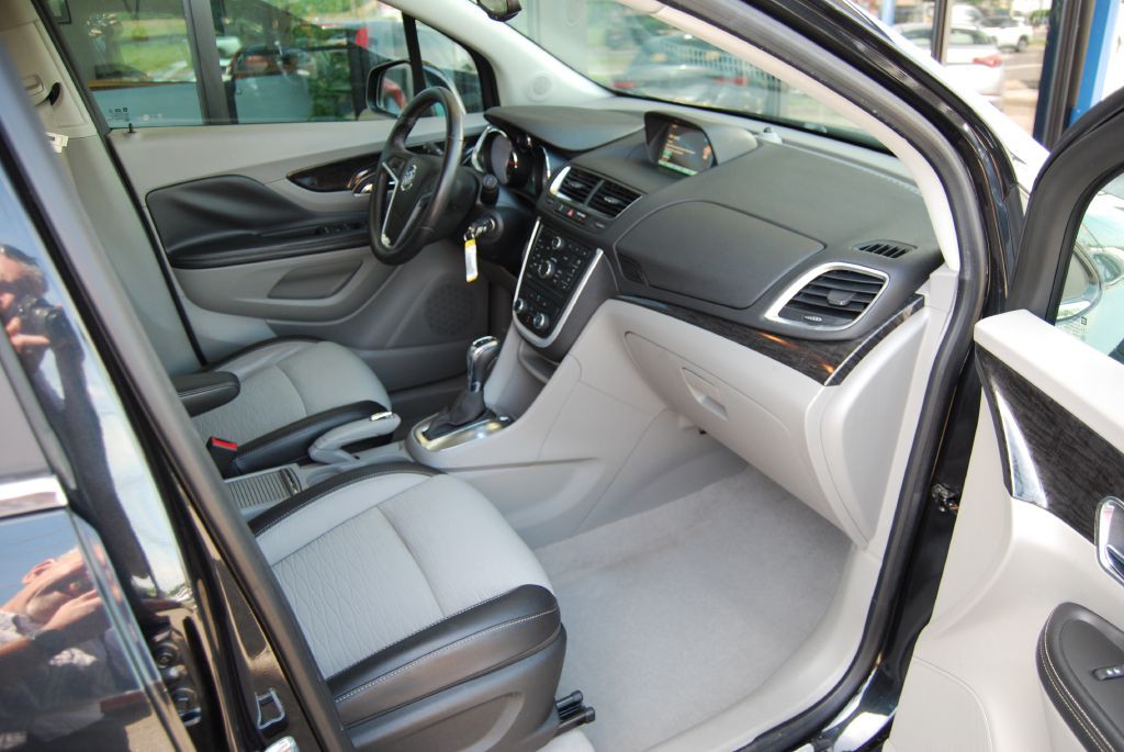 2016 Buick Enclave Image 3