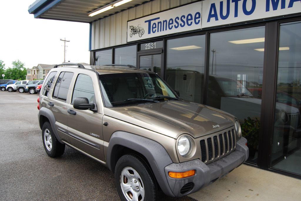 2004 Jeep Liberty Image 2