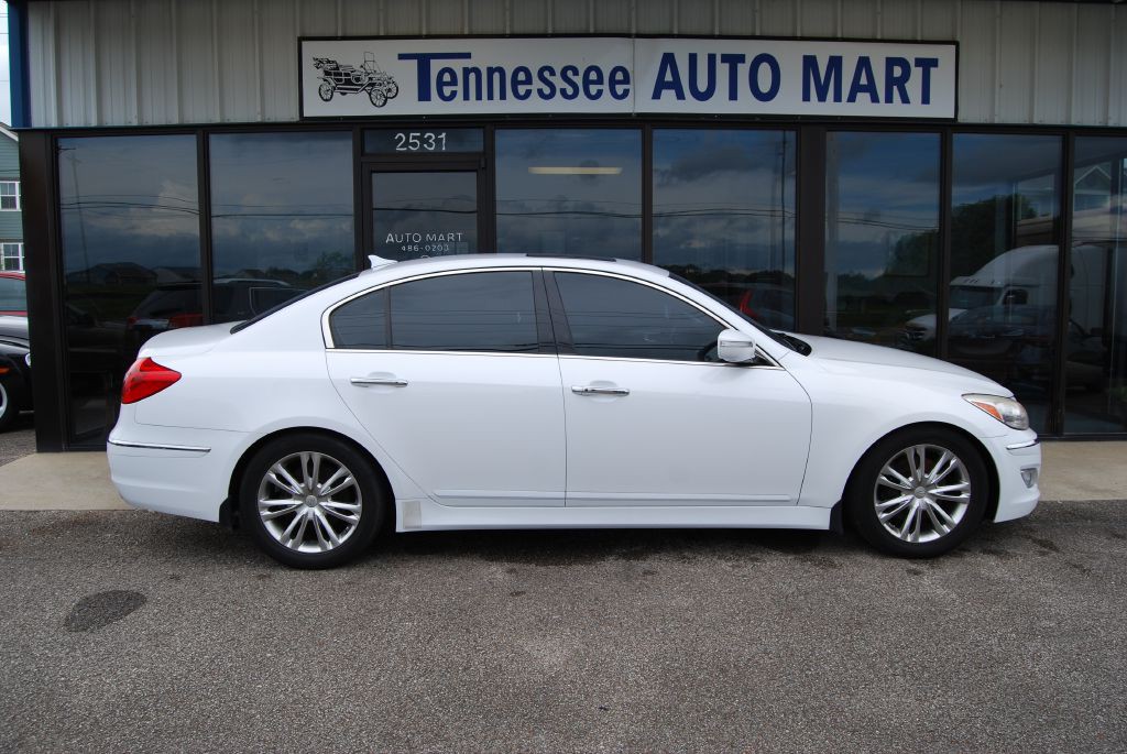 2014 Hyundai Genesis Image 1