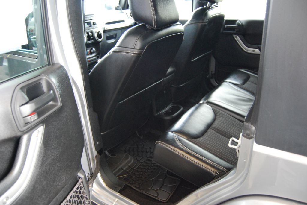 2013 Jeep Wrangler Unlimited Image 6