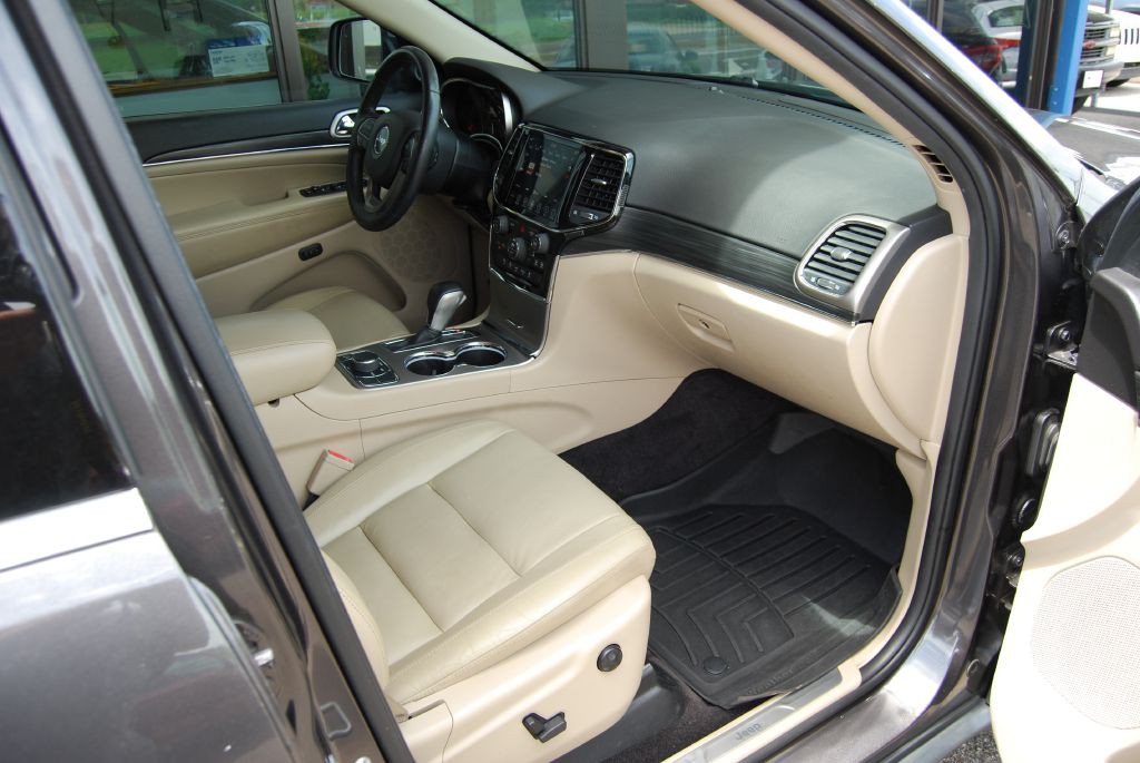 2019 Jeep Grand Cherokee Image 3