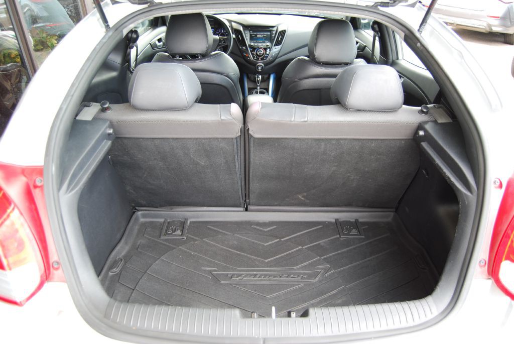 2013 Hyundai Veloster Image 5