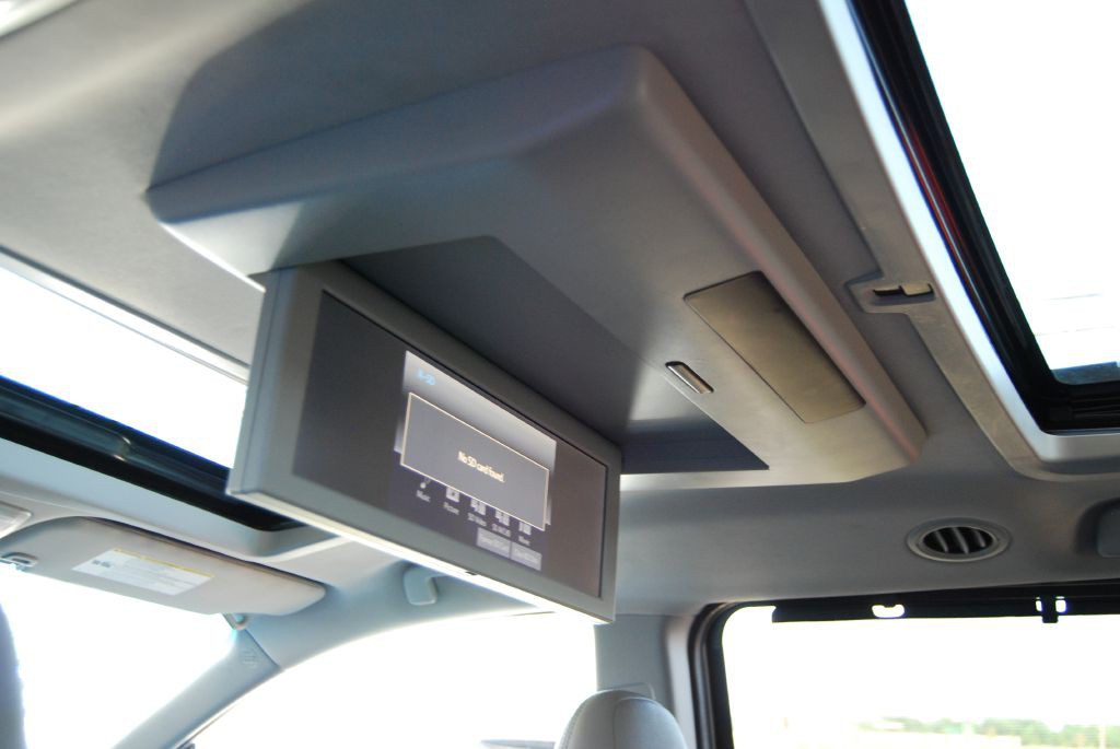 2015 Toyota Sienna Image 8