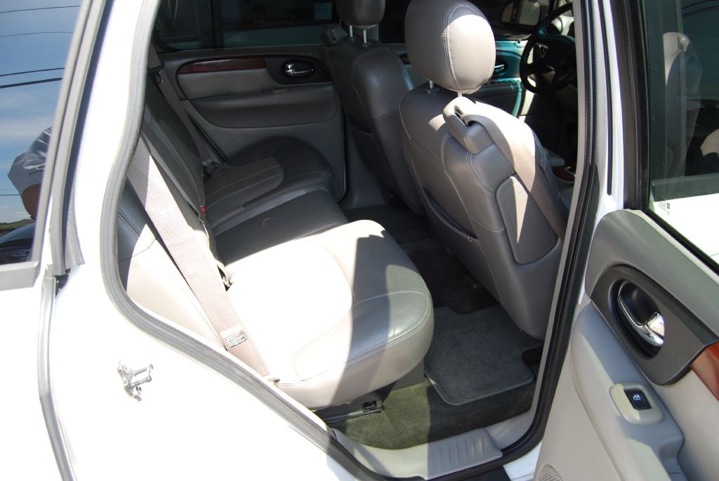 2002 GMC Envoy Image 4