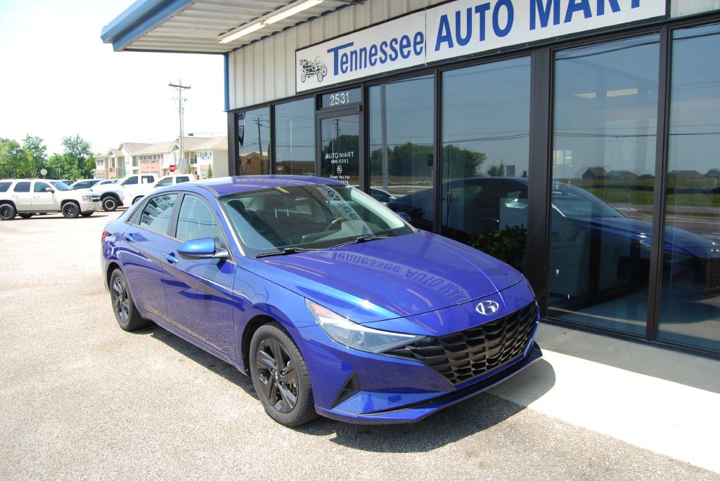 2022 Hyundai Elantra Image 2