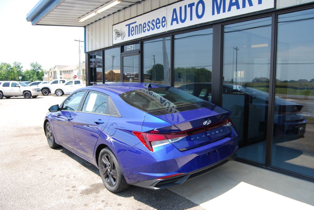 2022 Hyundai Elantra Image 11