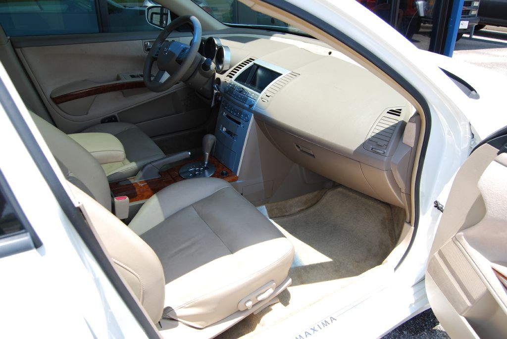 2005 Nissan Maxima Image 3