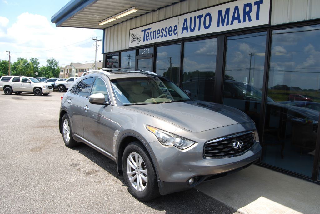 2010 INFINITI FX35 Image 2