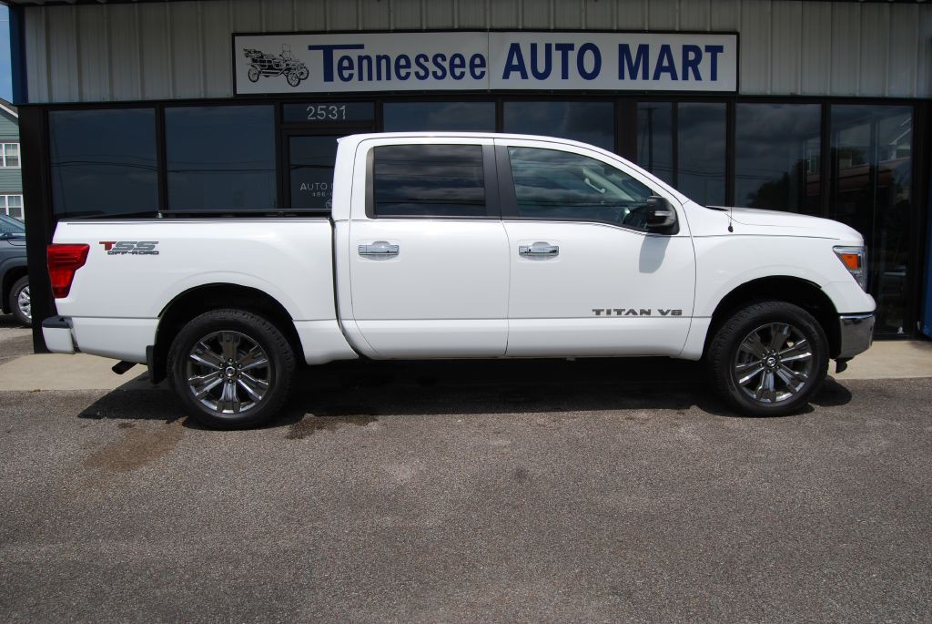 2019 Nissan Titan Image 1