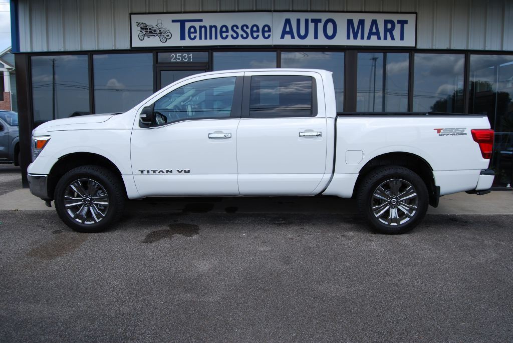 2019 Nissan Titan Image 12