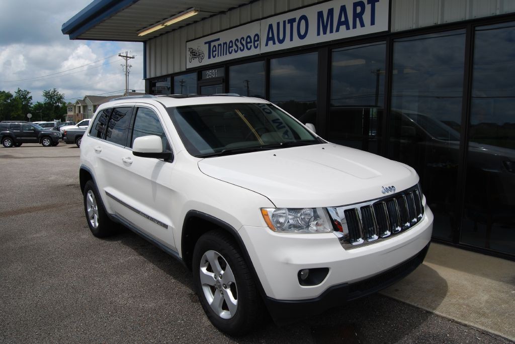 2012 Jeep Grand Cherokee Image 2