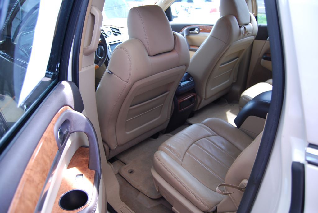 2009 Buick Enclave Image 8