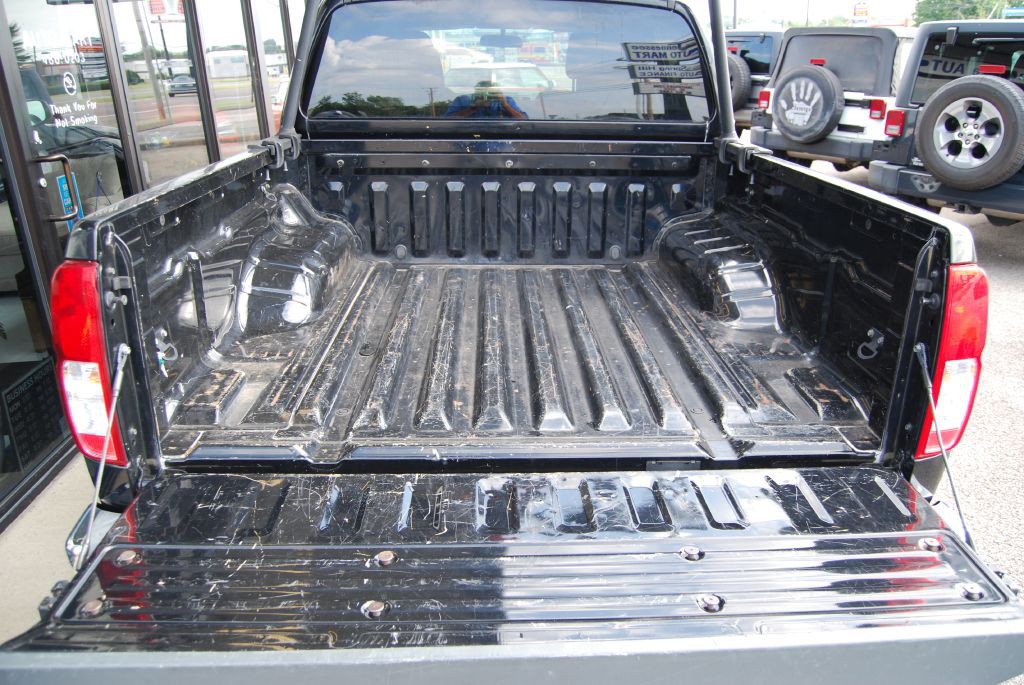 2013 Nissan Frontier Image 5