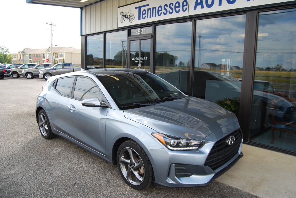 2019 Hyundai Veloster Image 2