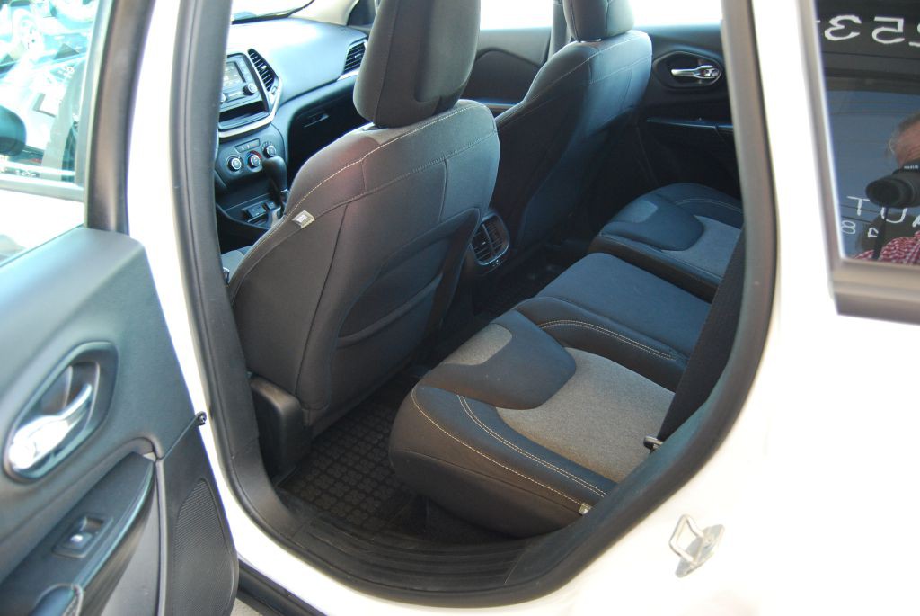 2014 Jeep Cherokee Image 6