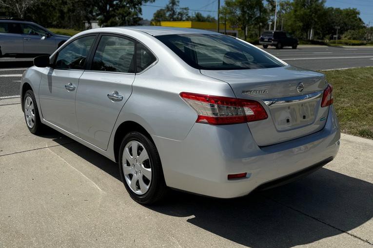 2014 Nissan Sentra Image 2