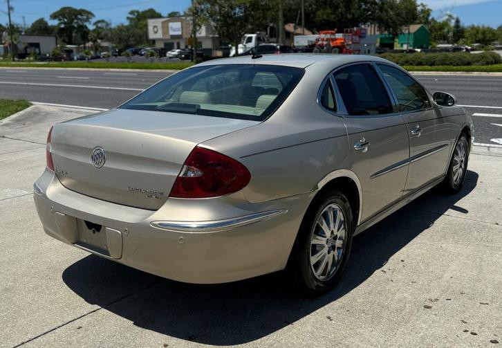 2009 Buick Lacrosse Image 3