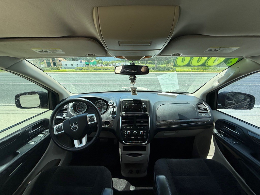 2014 Dodge Grand Caravan Image 5