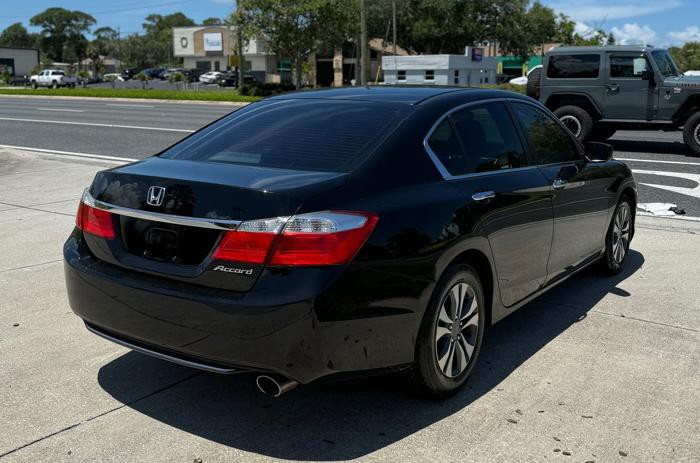2013 Honda Accord Image 3