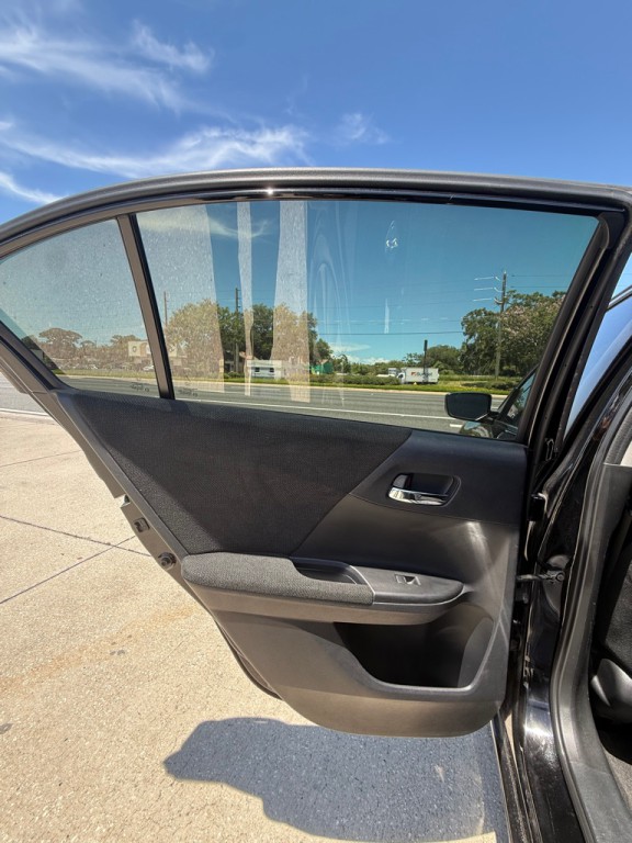 2013 Honda Accord Image 8