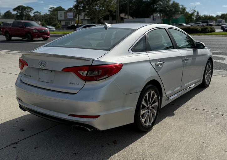 2015 Hyundai Sonata Image 3