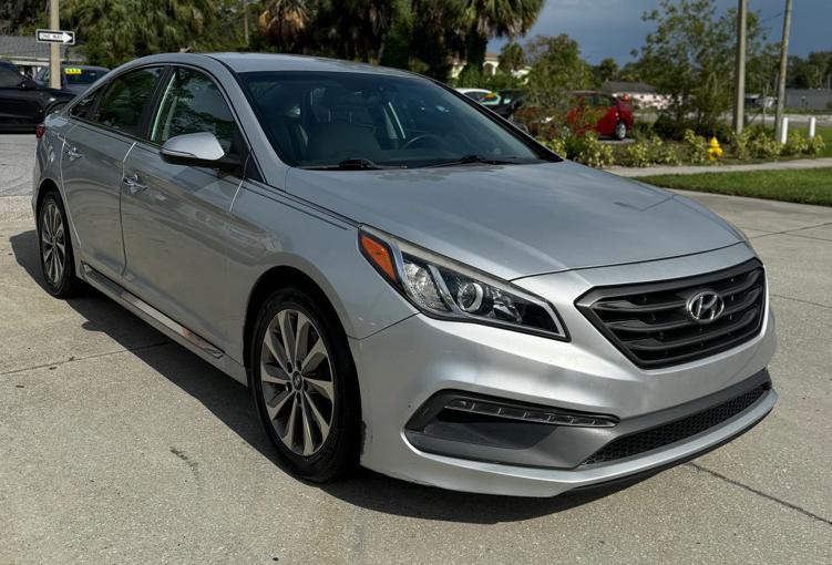 2015 Hyundai Sonata Image 4