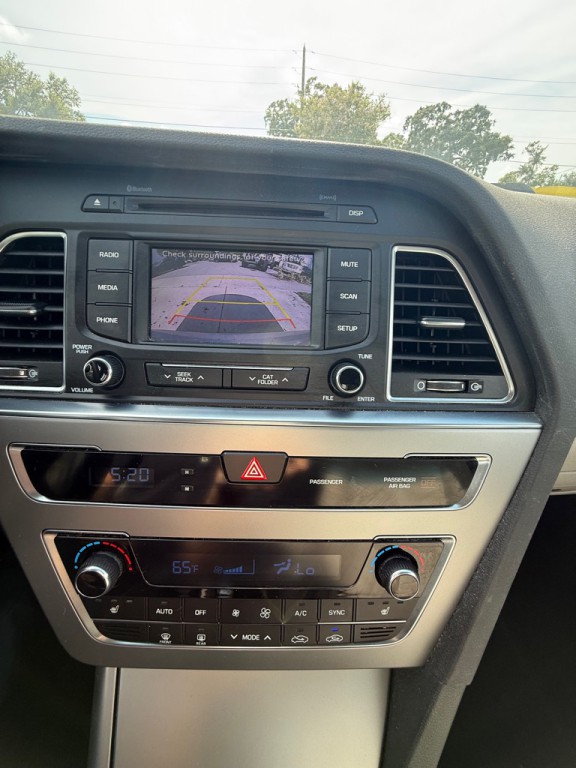 2015 Hyundai Sonata Image 8