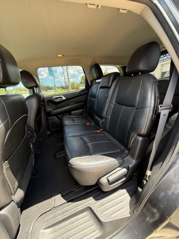 2014 Nissan Pathfinder Image 6