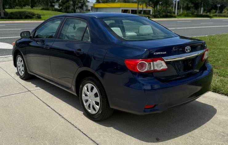 2011 Toyota Corolla Image 2