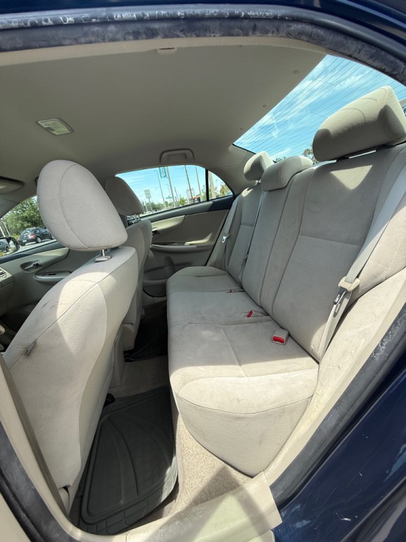 2011 Toyota Corolla Image 6