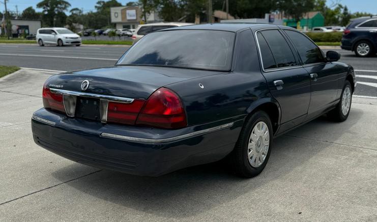 2005 Mercury Grand Marquis Image 3