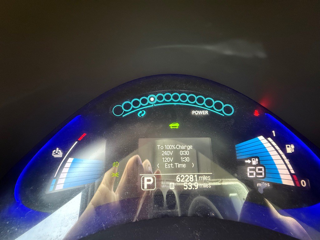 2012 Nissan Leaf Image 10